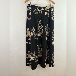 Foley’s  Floral Black and Cream Women's long  Skirt size 13